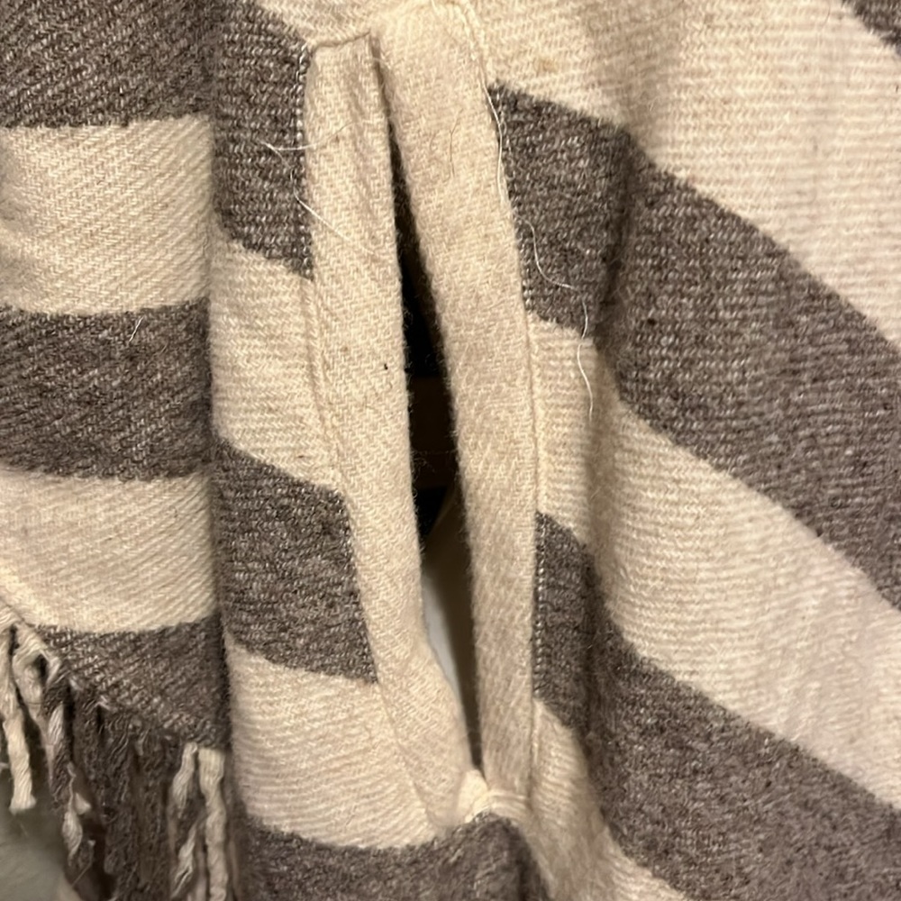 Poncho Pullover - image 3